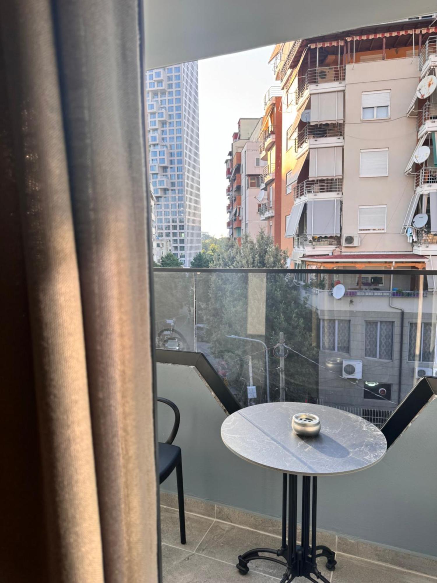 Izi Boutique Lejlighed Tirana Eksteriør billede